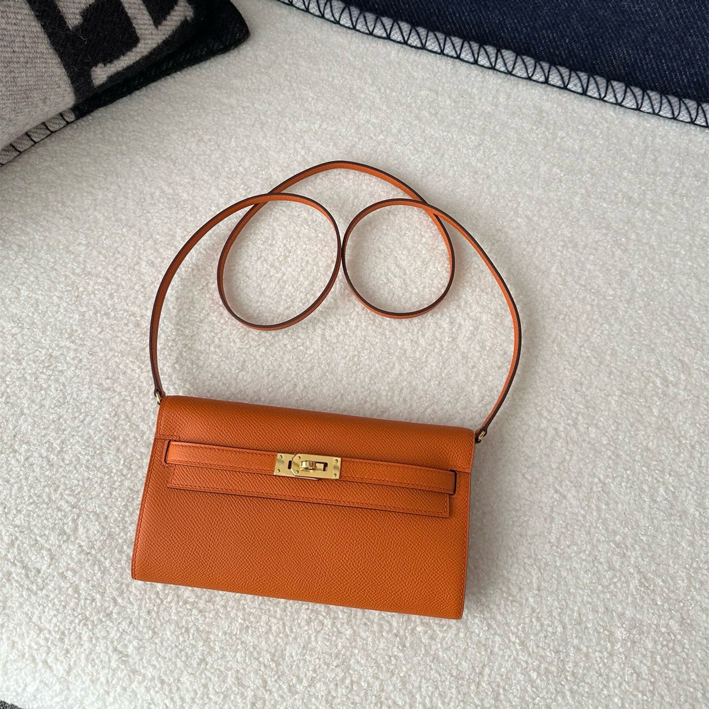 Pure hand-stitched wax thread Kelly epsom cowhide suede crossbody women's bag wallet hand-beaten copper stud crossbody backpack